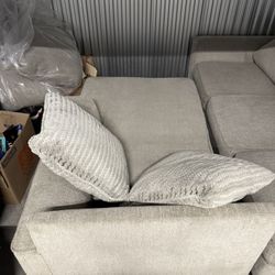 Like New Sectional Sofa - Ultra Comfortable!
