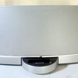 BOSE SoundDock Portable Digital Music  System (NO AC Adapter; No Remote)