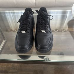 Black Air force 1s