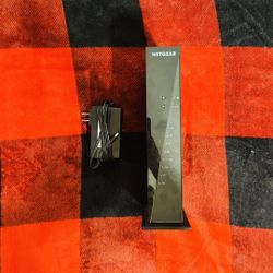 NETGEAR AC1750 680 Mbps 4 Port Gigabit Wireless AC Router