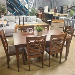 Beautiful 7 Pc Brown Dining Set With 6 Fabric Chairs (New)