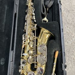 Selmer AS300 Alto Sax 