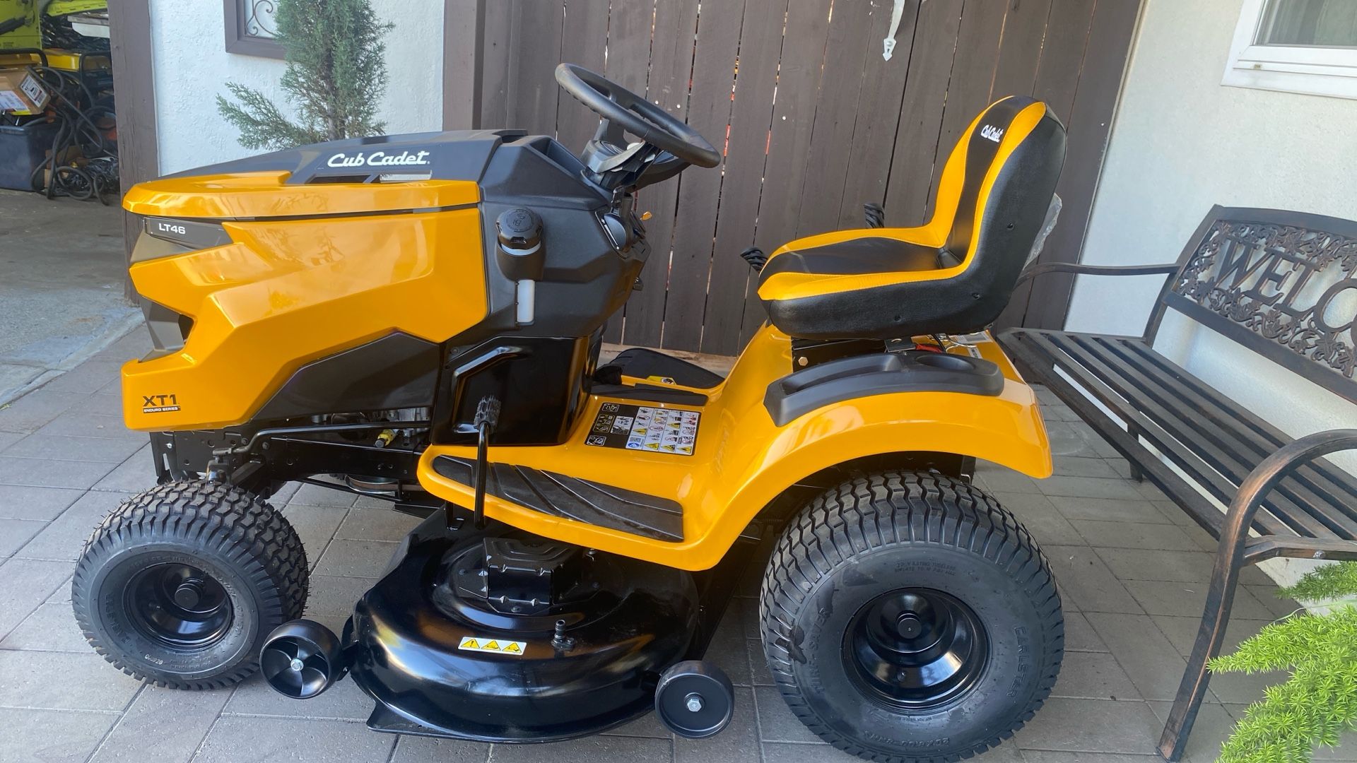 CAB CADET 46” RIDING MOWER