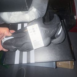Size 4 1/2 Adidas Intimidations