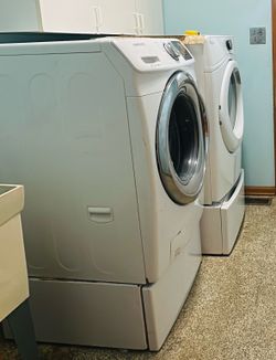 GREAT CONDITION WASHER & DRYER BUNDLE! $1,000/OBO