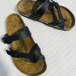 BIRKENSTOCK Mayari Slippers