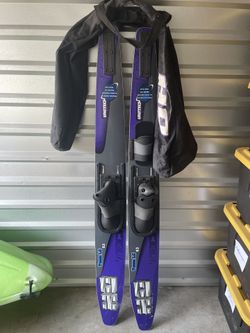 Water Skiis