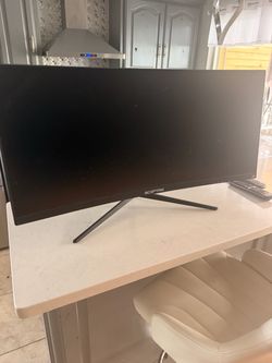 Ultra wide monitor