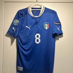 Authentic Italy 2012/13 Puma Home Marchisio #8 With Euro 2012 Patches (Medium)