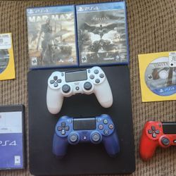 Ps4 3 Controllers And Games