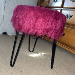 Small Pink Fluffy Stool 