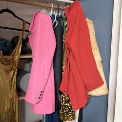 TONS OF WOMEN’S CLOTHING & SHOEZ