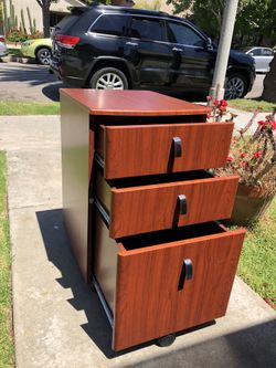 Cabinet/File cabinet
