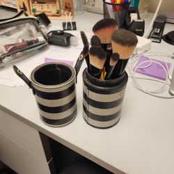 Bh Cosmetics Face Brush Set With Travel Case 