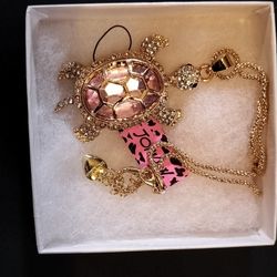 NWT Betsey Johnson Pink Rhinestone Turtle Necklace 