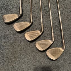 John Daly Golf Clubs