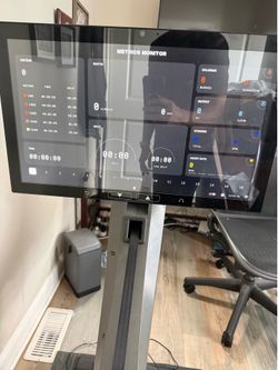 Aviron Strong Interactive Rower