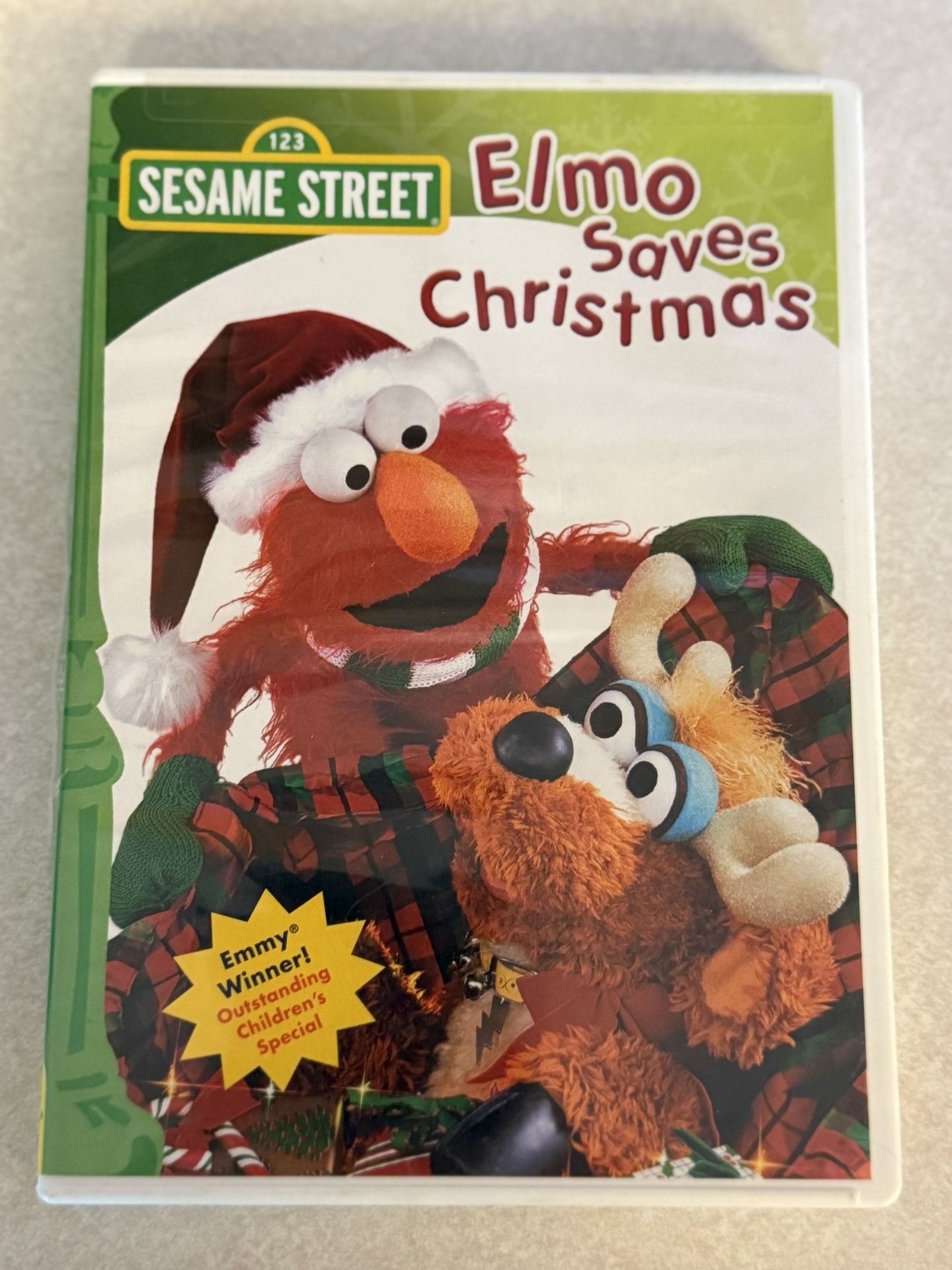 Elmo Saves Christmas