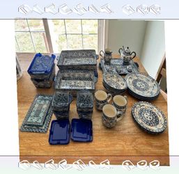 conference dinner Classic Dish Sets Timeless Pieces with Vintage Appeal