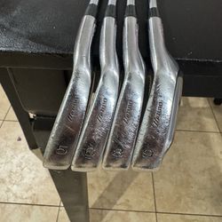 Mizuno Zoid Comp EZ Irons 5,6,8,9 on Steel Shafts and Good Condition Grips