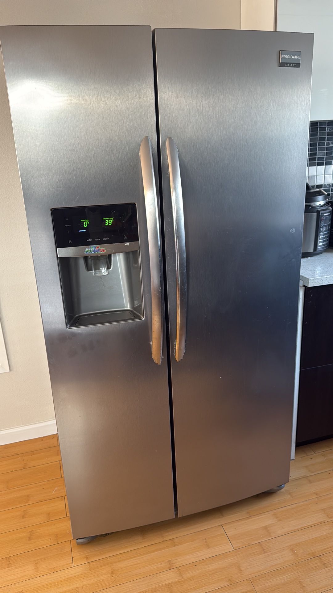 Frigidaire Fridge Works Great !