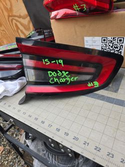 15-19  dodge charger Tail Lights