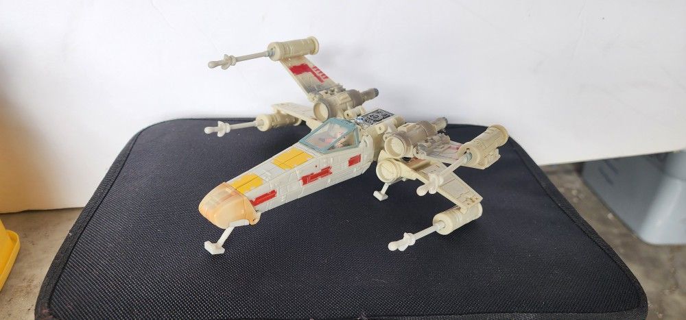 Star Wars X Wing Transformer LIMITED Edition Toy