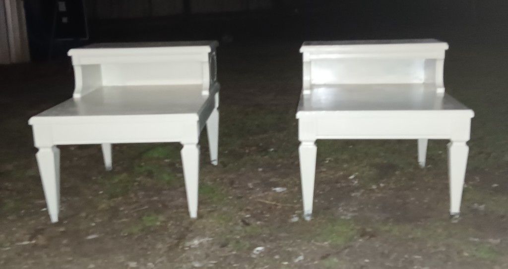 Set of 2 Mersman Mid Century Modern Matching End Tables for Sale
