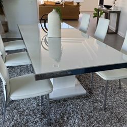 Scandinavian Designs Dania Svante 94” Dining Table w/ 6 Chairs Like new Conference Table