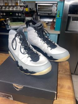 Nike air Jordan men’s basketball shoes size 11