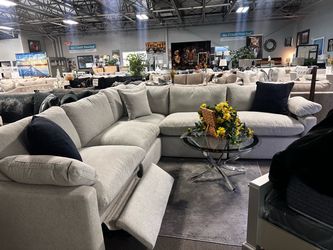 Cloud seating reclining couch! 🏠🚨 Easy Financing!