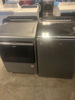 Whirlpool Washer and Dryer Set