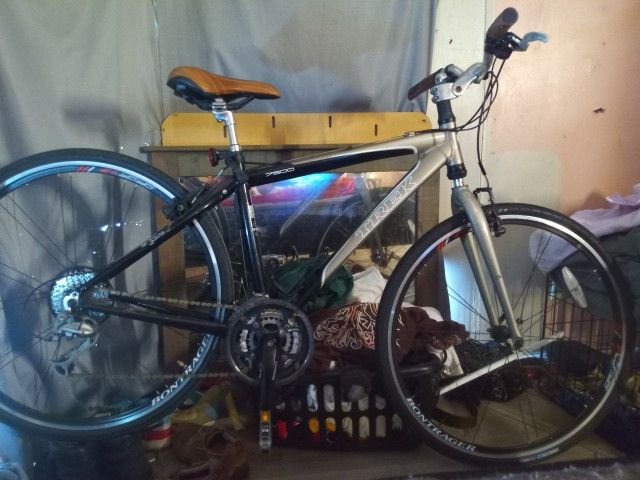 Trek 7500