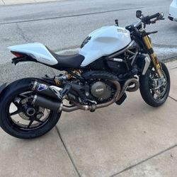 2014 Ducati Monster 1200s