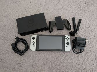Nintendo Switch (Picofly Mod) 1TB & 162 Games