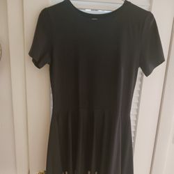 BLACK, PIANO PATTERN ON HEM, SHORT SLEEVES, ROUND NECK, LADIES DRESS, SZ LARGE