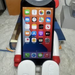 Apple iphone 8 64 gb. Fully unlocked  grade A