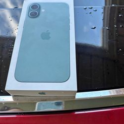 iPhone 16 Plus (Sealed ) New In Box Unlocked 500$