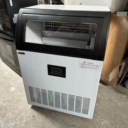 Commercial Ice Maker
