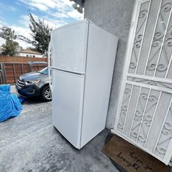 Daewoo Fridge 