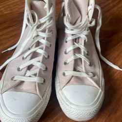 Amethyst Pink converse with  flowered embroidery size 8