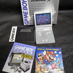 Nintendo Game Boy Advance SP Silver / Platinum Handheld Console - Complete CIB