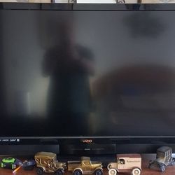 Vizio 47" TV