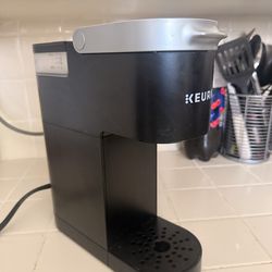 Keurig single serve coffee maker