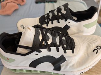 On Running Cloudtec Sneakers White Black Green size 7.5M or 9W