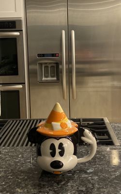 Disney Mickey Coffee Cup With Lid