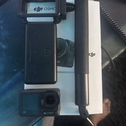 Dji action 4 camera (with accessories)