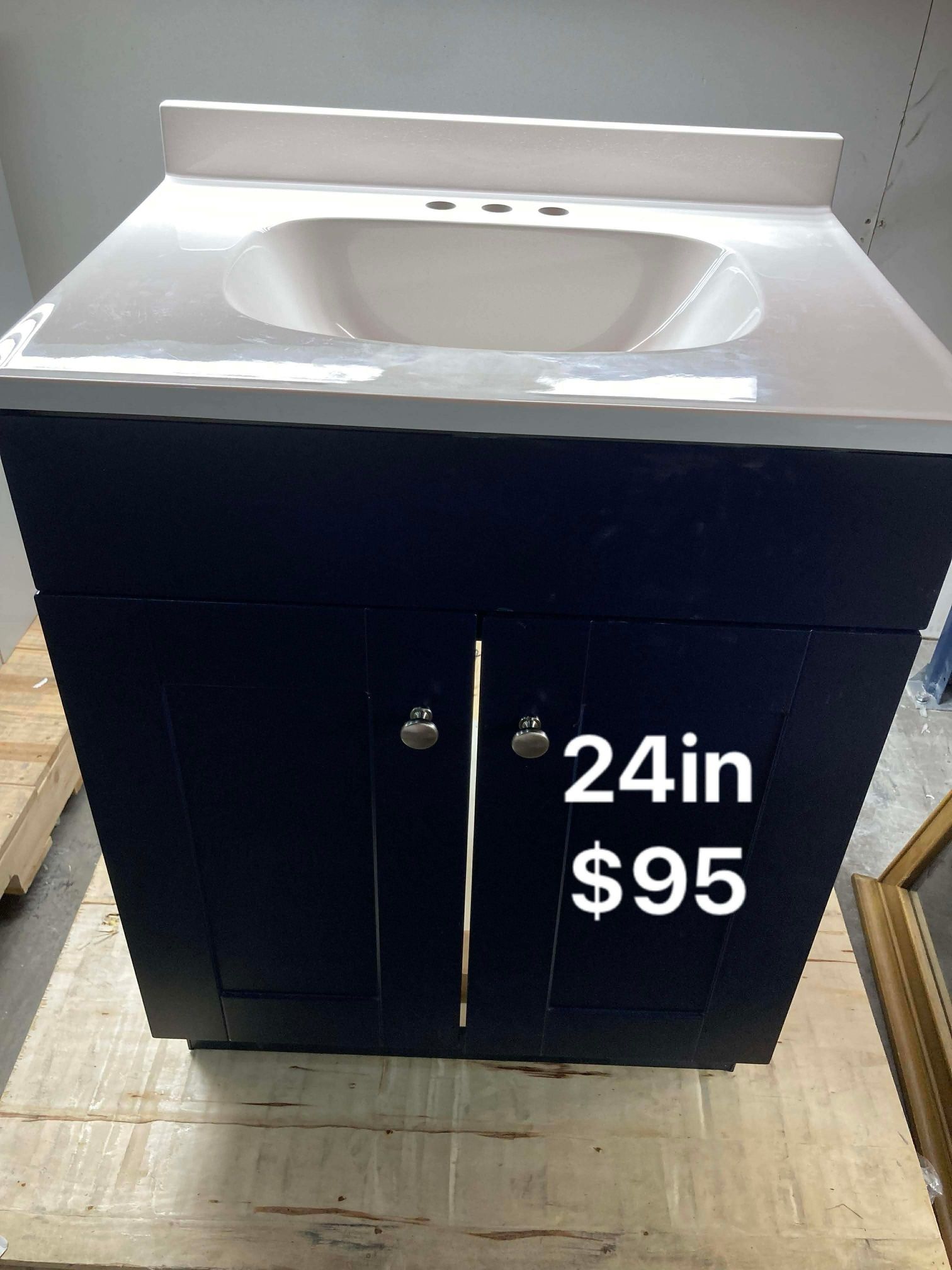 24in Bathroom Vanity With Top