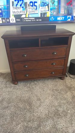 Cal king bedroom set