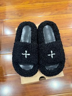 Brand new designer-style slides, size 6